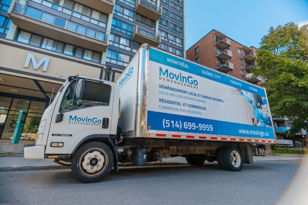 Moving Service Montreal to Vancouver