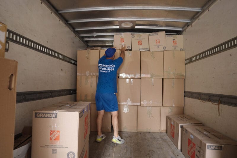 movingo office moving montreal 9 800x534 1 1